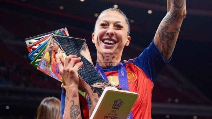 Jenni Hermoso: 'Me siento muy orgullosa de vestir esta camiseta'