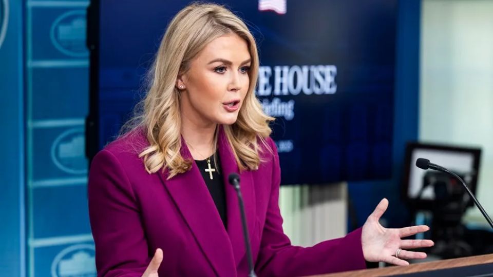 La fiscal Pam Bondi informó del arresto de cinco personas por planear explosiones en Año Nuevo y atacar a agentes de ICE.