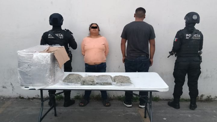 Detienen a una madre y a su hijo por posesión de droga en Monterrey