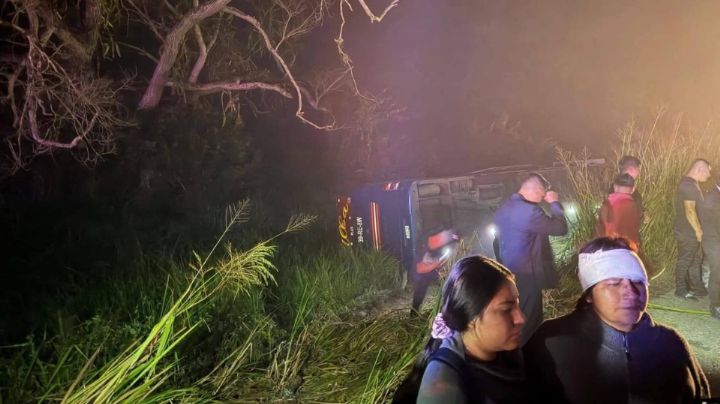 Vuelca camión proveniente de Monterrey en Pánuco, Veracruz