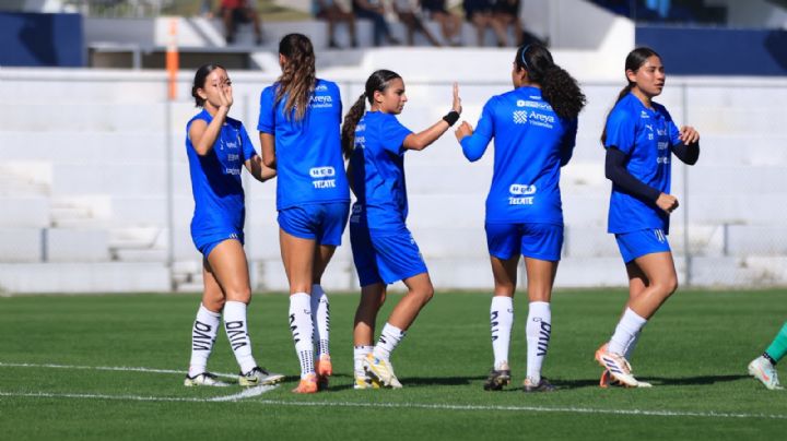 Rayadas golea a Santos en duelo de preparación en El Barrial