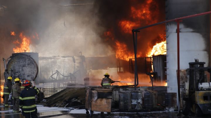 Bomberos NL operan con déficit de personal ante 40% de aumento en incendios en viviendas
