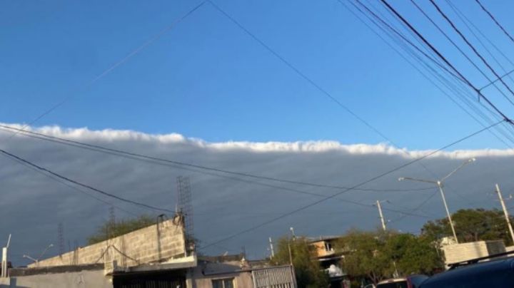 Misteriosa nube horizontal invade el cielo de Monterrey y desata curiosidad en redes