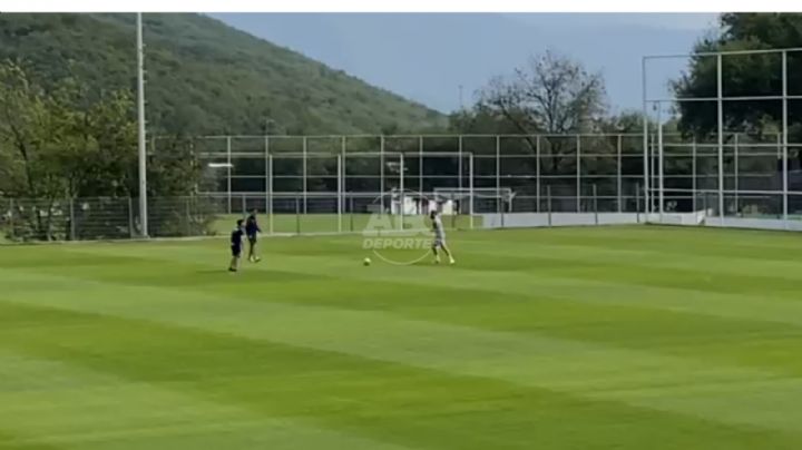 Rayados: Lucas Ocampos comienza a trabajar en cancha tras su operación