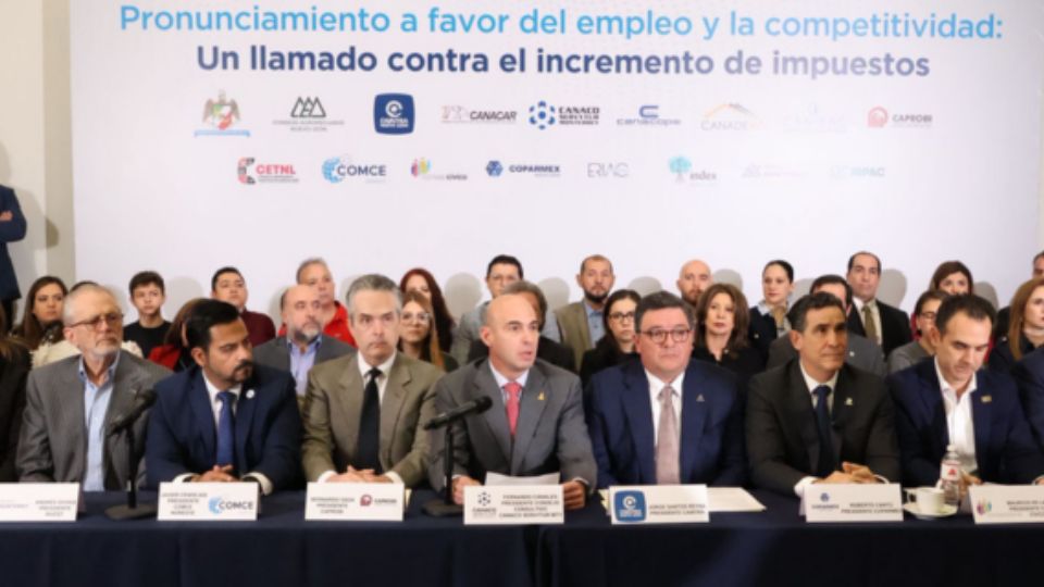 Autoridades de Caintra Nuevo León.