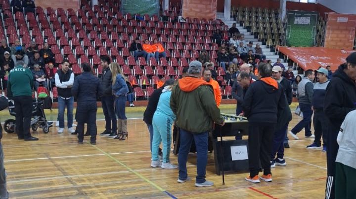 Entre actividades futboleras, transmite Guadalupe sorteo del Mundial de la FIFA