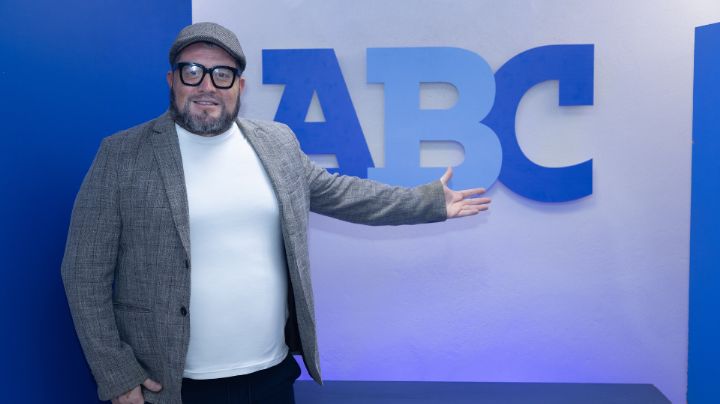 De pintar al Papa a vivir cerca del Vaticano: Las 'coincidencias' espirituales de Landi Art