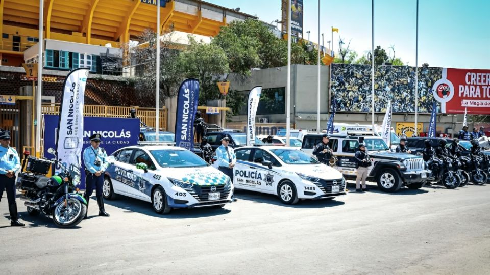 Policías de San Nicolás resguardan el Estadio Universitario