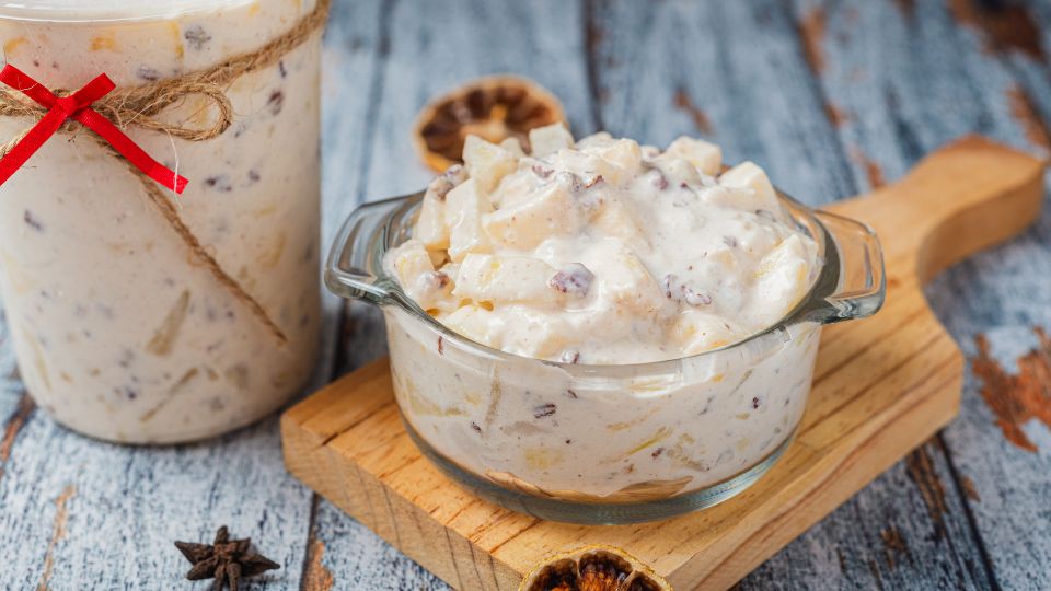 Conoce como preparar la clásica ensalada de manzana.