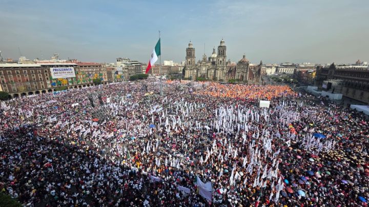 Se reúnen en el Zócalo simpatizantes de Sheinbaum por 7 años de la 4T