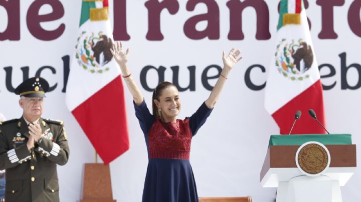 'México avanza con dignidad y justicia', afirma Sheinbaum ante Zócalo con 600 mil personas
