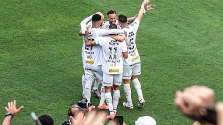 Santos evita el descenso con triunfo 3-0 sobre Cruzeiro en la última jornada del Brasileirao