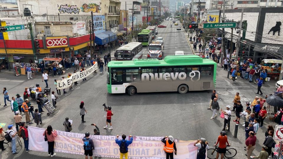 La Alianza de Usuarios de Servicios Públicos y Financieros se prepara para presentar un amparo contra el prepago en el transporte público.