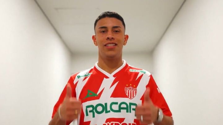 Johan Rojas fue presentado con Necaxa y libera plaza en Rayados para Ramos