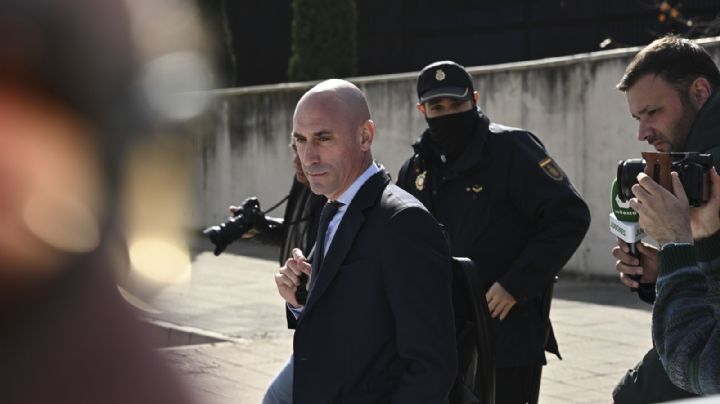 ¿Por qué Luis Rubiales no irá a prisión tras ser condenado por agresión sexual a Jenni Hermoso?