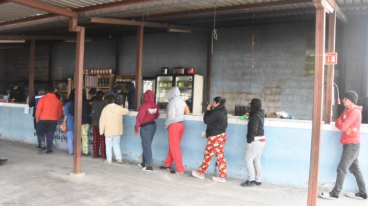 Migrantes que recién llegan a Tamaulipas buscan empleo en la albañilería