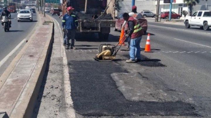 Inicia Santa Catarina trabajos de bacheo en la avenida Díaz Ordaz