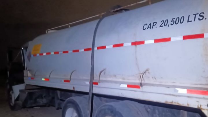 Golpe al huachicol: Caen 4 en Santa Catarina; los sorprenden robando combustible