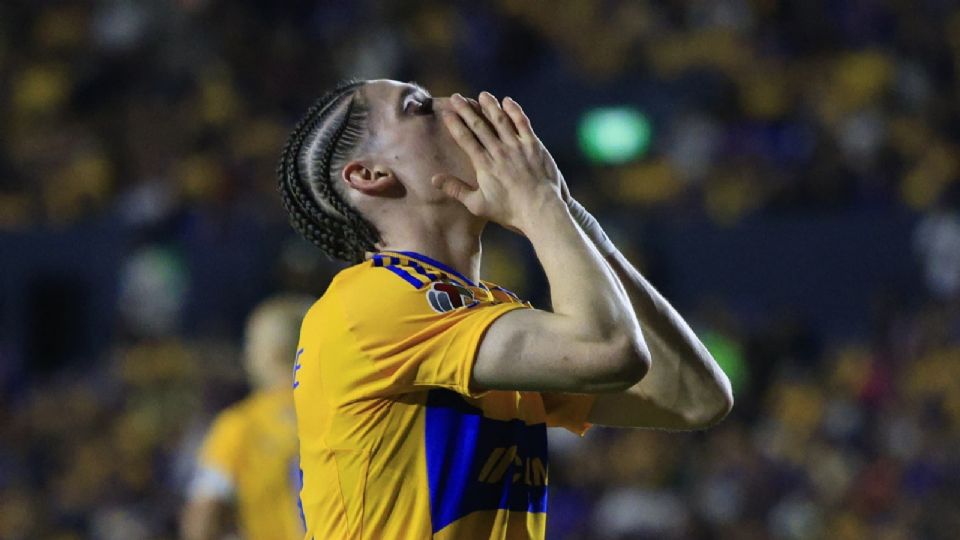 Marcelo Flores se lamenta una opción de gol que falló durante el partido entre Tigres y FC Juárez