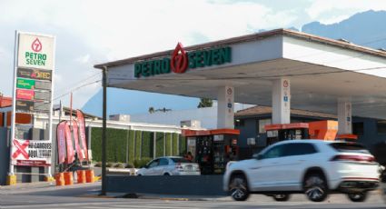 Impondrán tope de 24 pesos al litro de gasolina; afectaría a empresas regias