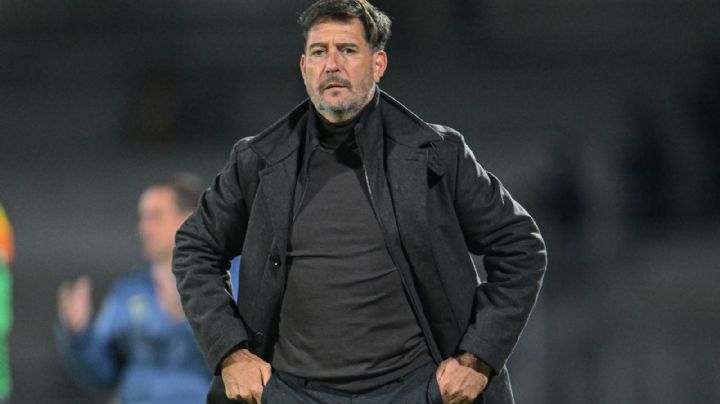 Pumas destituye a Gustavo Lema, ex auxiliar del “Turco” en Rayados