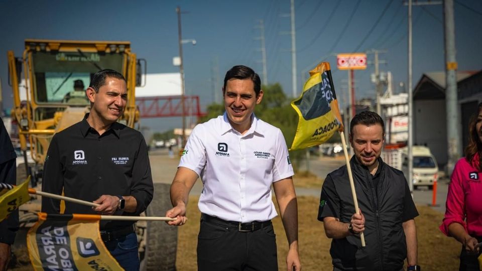 Apodaca licitará ampliación de puentes.