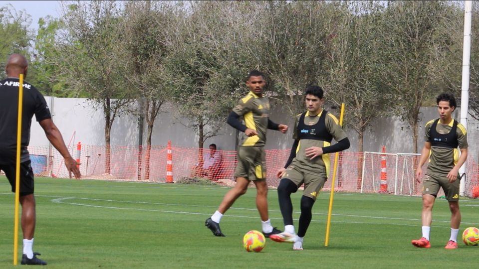 Nicolás Ibáñez se une a los entrenamientos de Tigres