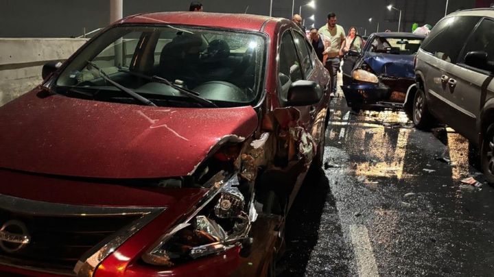 Carambola de 7 vehículos provoca congestión vial en Paseo de los Leones