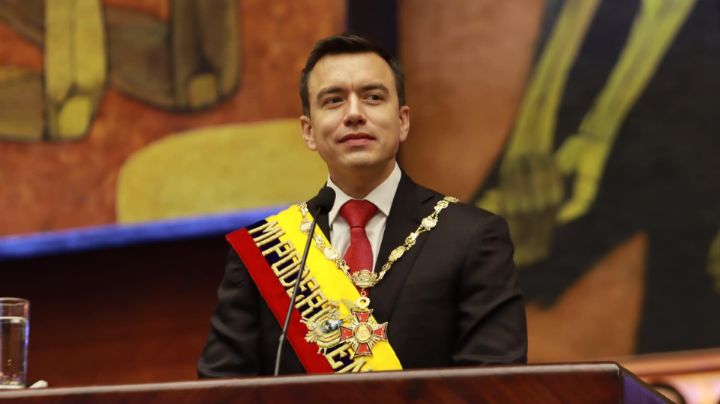 Ecuador aplica aranceles del 27 por ciento a productos de México