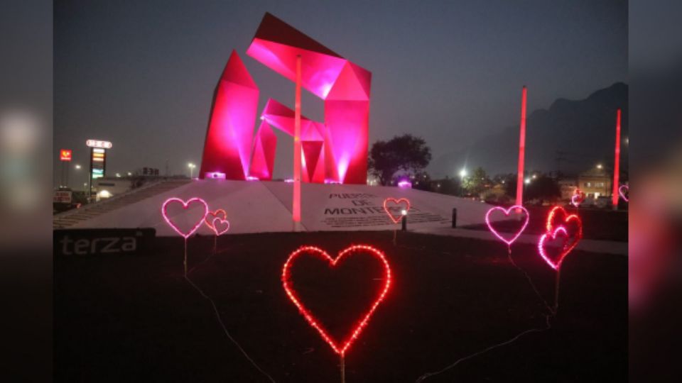 El municipio de Santa Catarina inició la decoración alusiva al 14 de Febrero, Día de San Valentín, popularmente conocido como Día del Amor y de la Amistad.