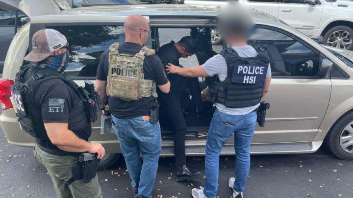 Hombre llama a inmigración para detener a indocumentados en un supermercado en EU