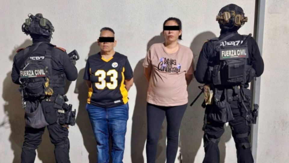 Mujeres detenidas en García.