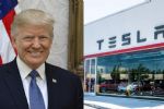 Donald Trump anuncia la compra de un Tesla en apoyo a Elon Musk