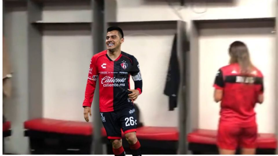Aldo Rocha, capitán de Atlas, explicó por qué se quitaron las fotografías de Tijuana Femenil de su vestidor y se disculpó mediante redes sociales