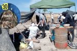 Fotos: Fiscalía muestra ropa hallada en campo de exterminio en Teuchitlán, Jalisco