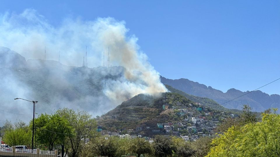 Incendio en el Cerro de la Campana
