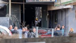 Incendio en discoteca mata a 59 en Macedonia
