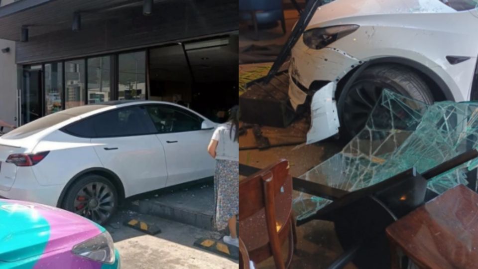 Auto impactado en una cafetería en Monterrey.