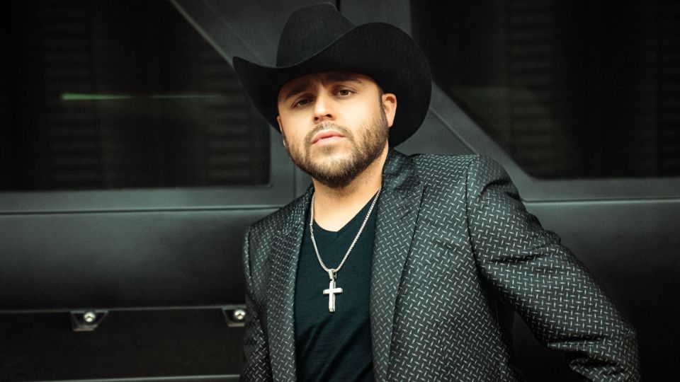 Abogado de Gerardo Ortiz revela que su cliente no está involucrado en actividades criminales.