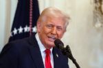 Donald Trump firma aranceles del 25 % a todos los autos que se exporten a EU