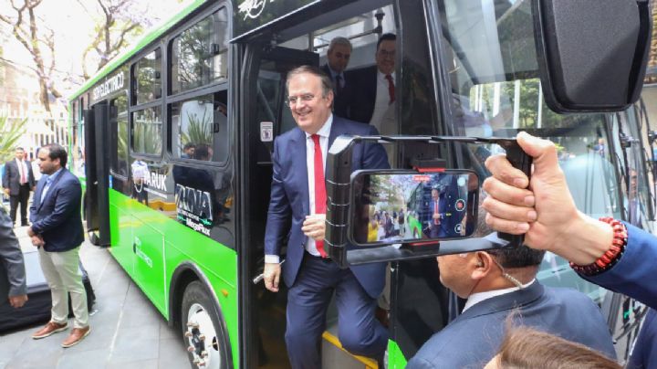 Presentan primer autobús eléctrico hecho en México