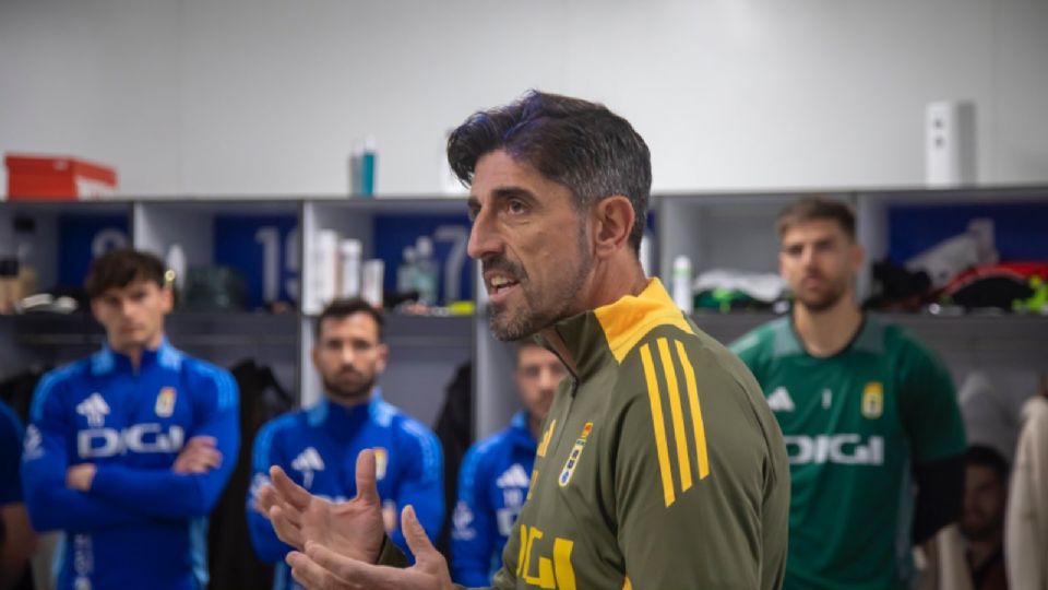 Veljko Paunovic mandó un mensaje a Tigres durante su primera charla con los futbolistas de su nuevo equipo, Real Oviedo
