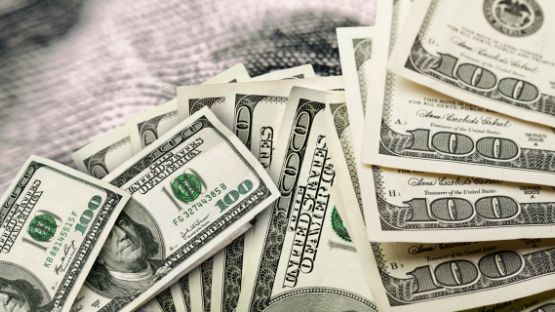 Peso mexicano se fortalece frente al dólar este 13 de mayo