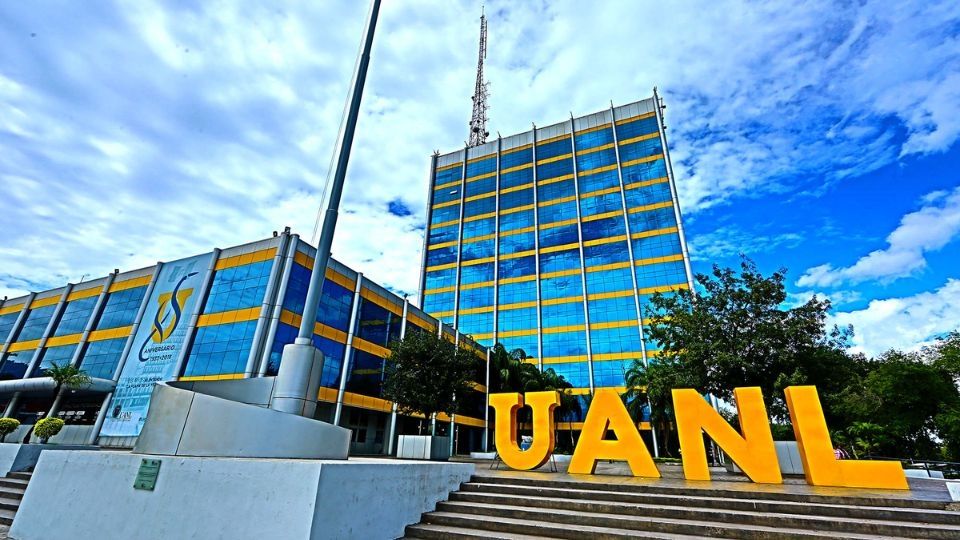 La Universidad Autónoma de Nuevo León alberga a más de 200,000 estudiantes