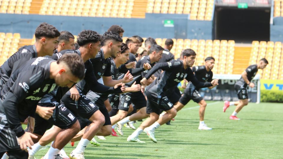 Tigres busca el liderato en CDMX con una alineación que incluye a Bernardo Parra para cumplir la Regla de Menores