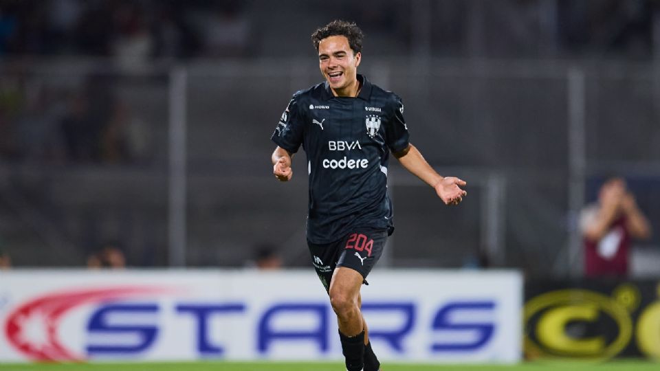 Íker Fimbres la clave para que Rayados cumpla con la Regla de Menores