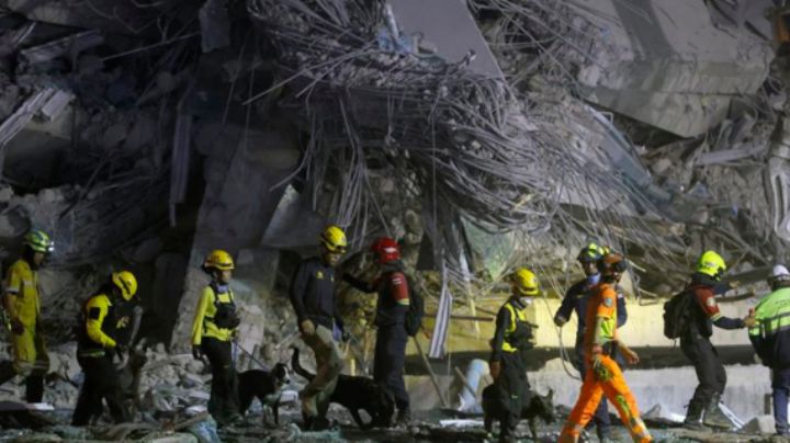 Rescatistas internacionales empiezan a buscar supervivientes en Birmania