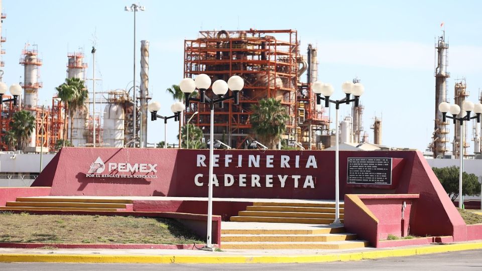 Refinería en Cadereyta.