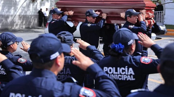 Conmemoran a policías fallecidos en el cumplimiento del deber en NL