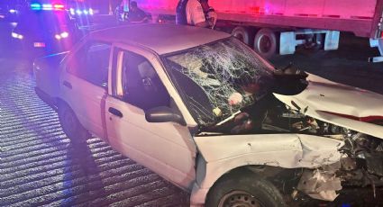 Conductora intenta ganarle al tren y es impactada en Escobedo